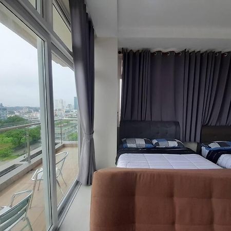 Smart Suite Balcony Riverine Kuching Exterior foto